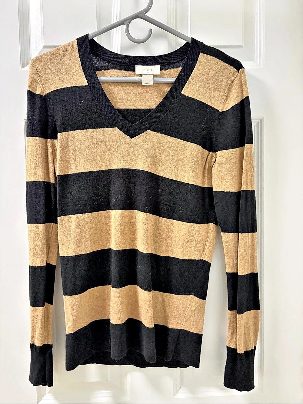 LOFT Striped V-Neck Cotton Sweater in Black & Tan - Size Small